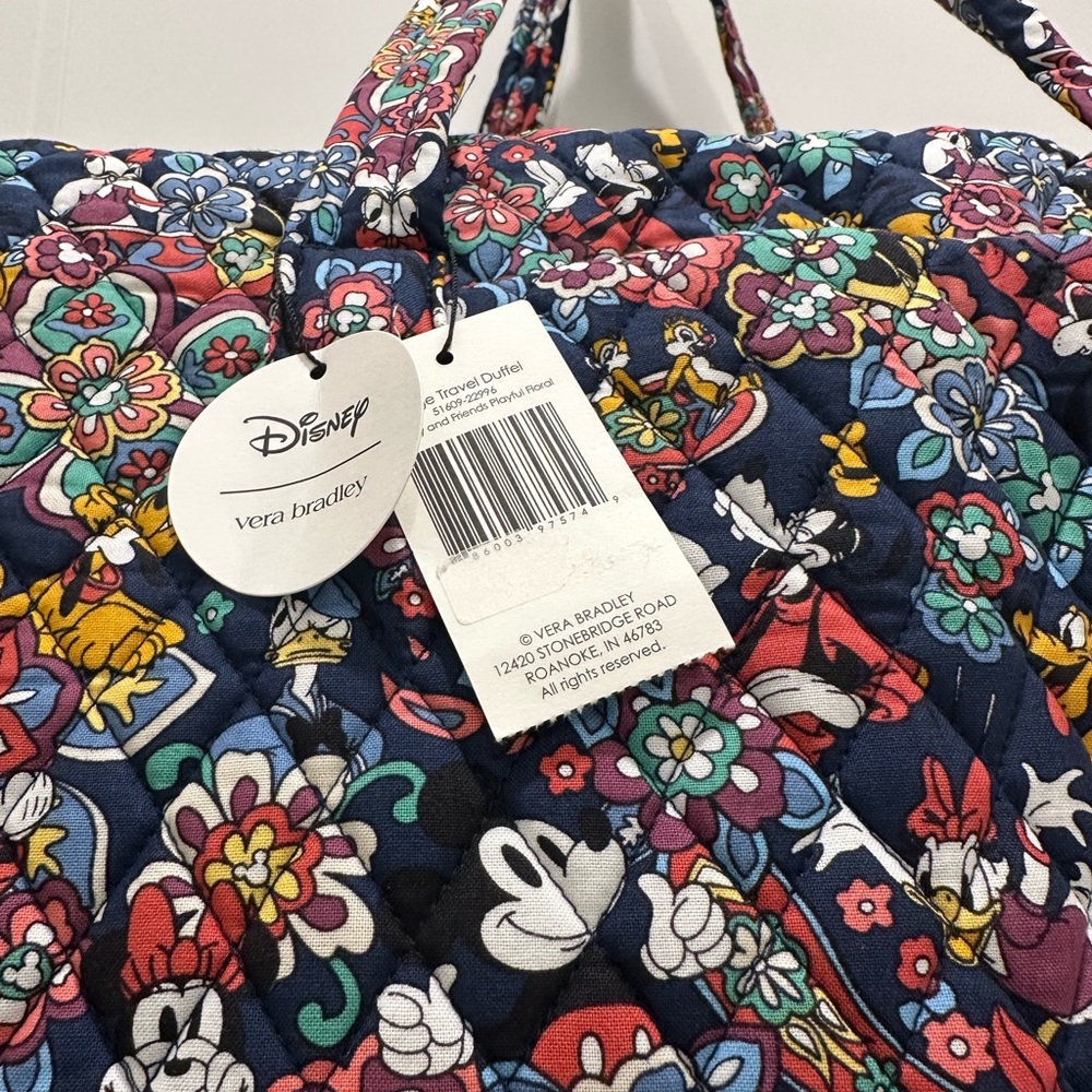 Vera Bradley Limited Edition Mickey and Friends Large Travel Duffel NWT - Picture 14 of 14